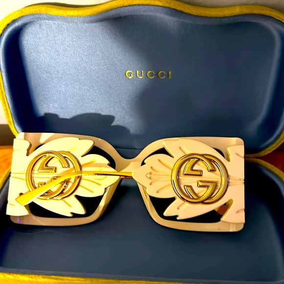Gucci dramatically squared sunglasses with inlaid veins on the leaves - Picture 3 of 5